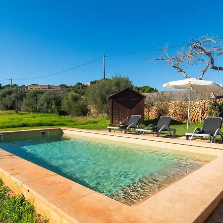 Holiday home Almendros