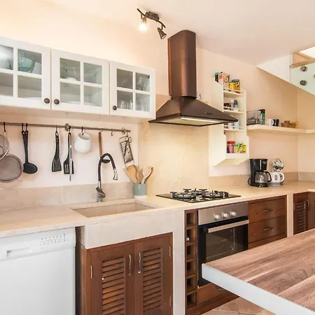 Almendros Holiday home *