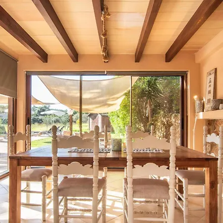 Holiday home Almendros *