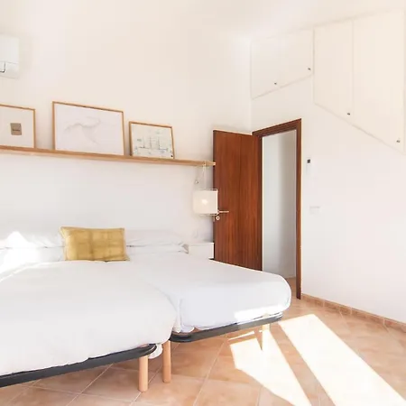 Holiday home Almendros